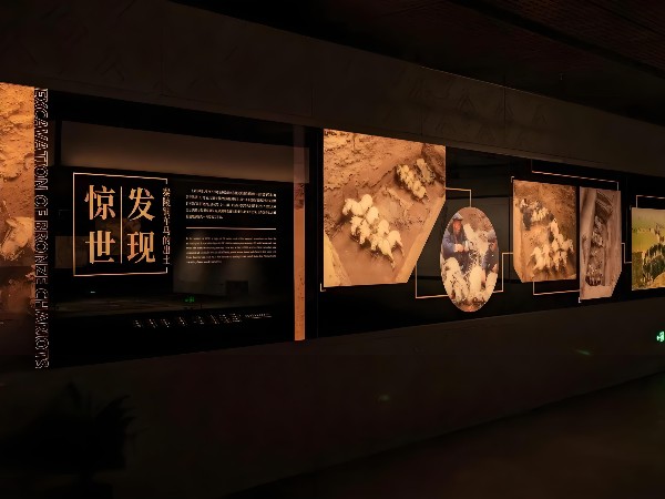 别再踩雷！选对展馆轨道射灯，博物馆展览效果翻倍的诀窍